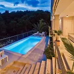Luxury Beachfront Anemos Hvar With Pool فيلة