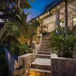 Luxury Beachfront Anemos Hvar With Pool فيلة