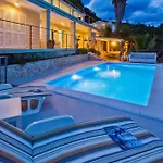 فيلة Luxury Beachfront Anemos Hvar With Pool