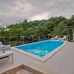 Luxury Beachfront Anemos Hvar With Pool * هفار