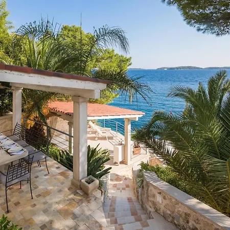 Luxury Beachfront Anemos Hvar With Pool فيلة هفار