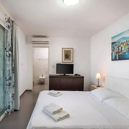 Luxury Beachfront Anemos Hvar With Pool هفار