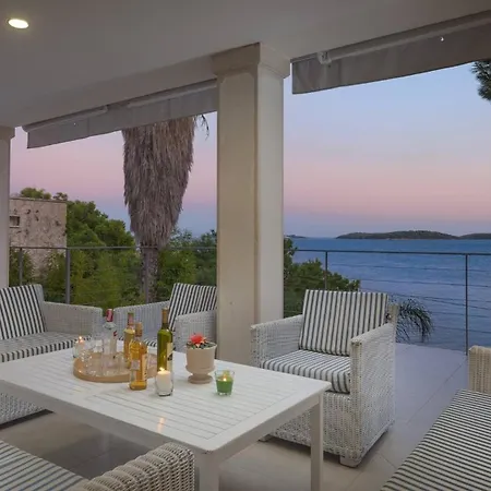 فيلة Luxury Beachfront Anemos Hvar With Pool