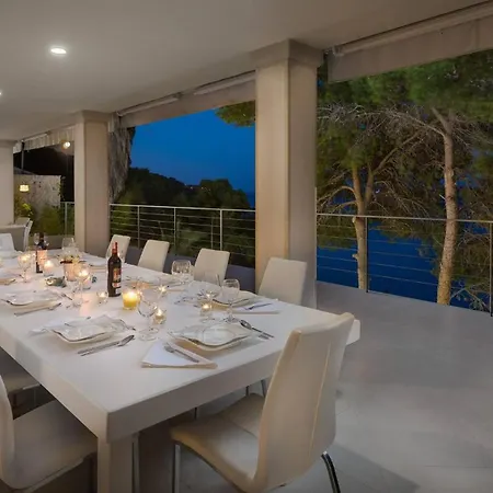 Luxury Beachfront Anemos Hvar With Pool * هفار