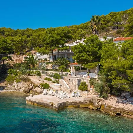 Luxury Beachfront Anemos Hvar With Pool * هفار
