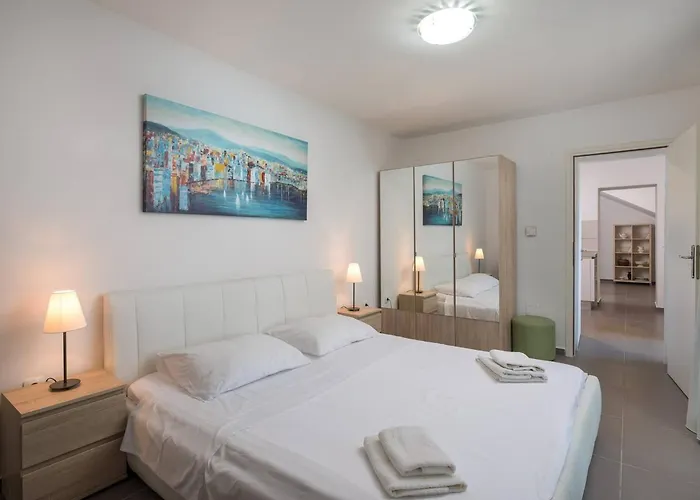 Vila Luxury Beachfront Anemos Hvar With Pool *