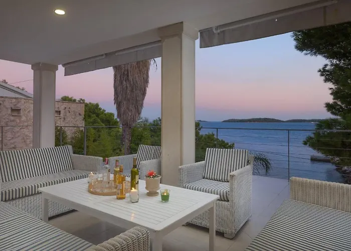 Villa Luxury Beachfront Anemos Hvar With Pool